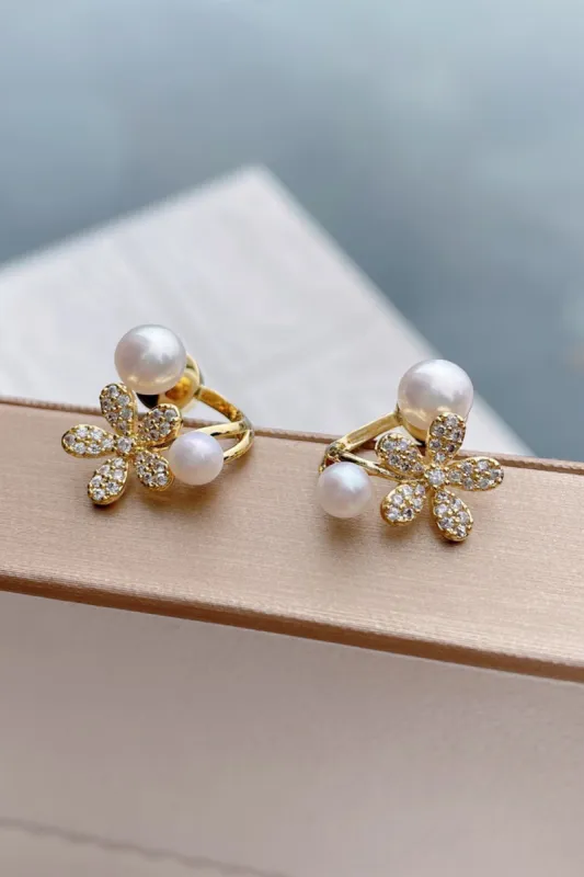 White Pearl Ear Clip sold by Zapaka