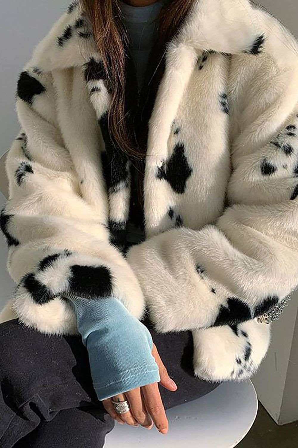 White Printed Lapel Faux Fur Women Coat sold by Zapaka product image thumbnail 3