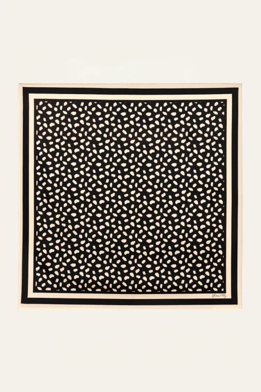 Feline Spirit Scarf made by Johanna Ortiz