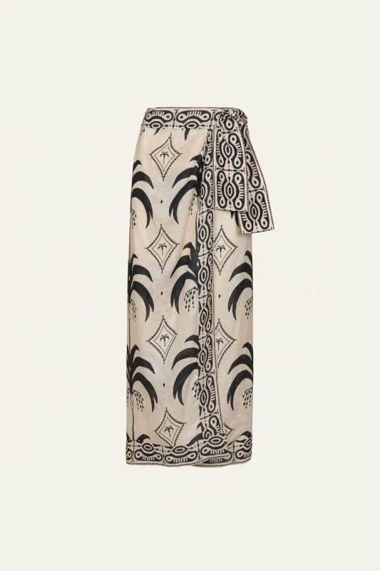 Significado Poderoso Skirt made by Johanna Ortiz