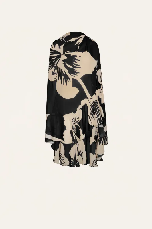 The Old Garden Cape made by Johanna Ortiz