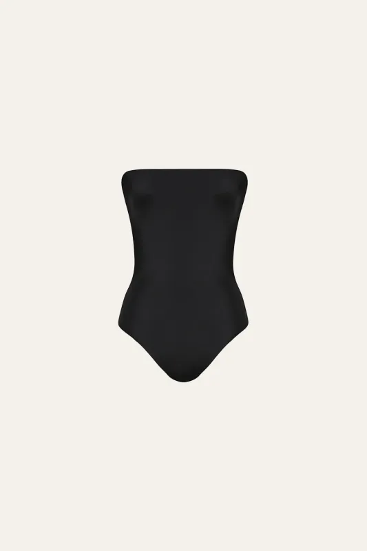 Alta Mar One Piece made by Johanna Ortiz