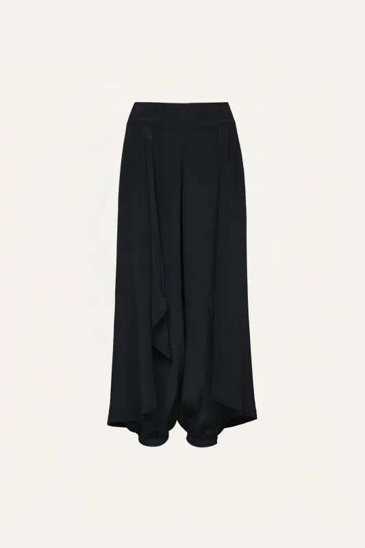 Heat Echo Pant made by Johanna Ortiz