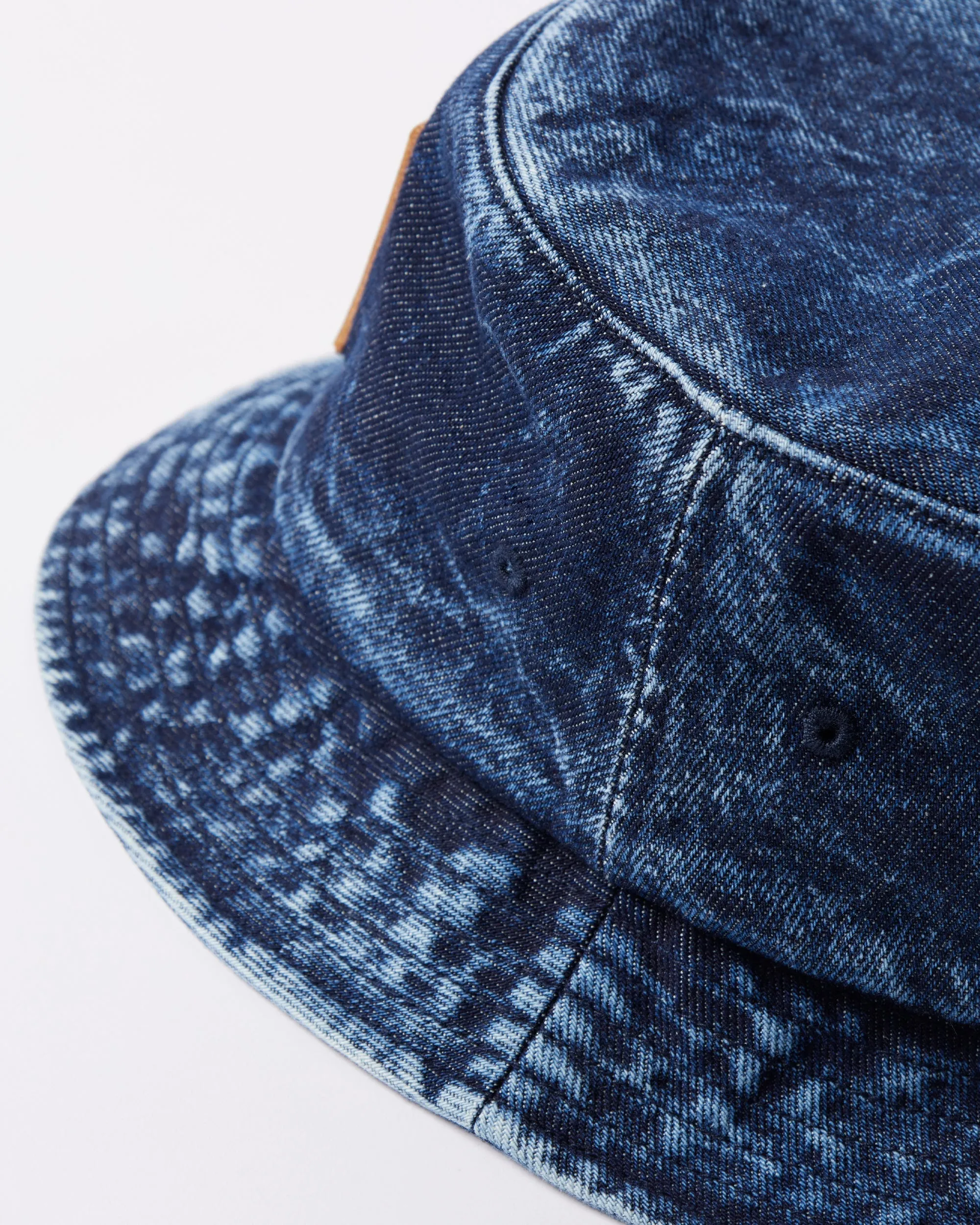 The great goose bucket hat sold by by Parra product image thumbnail 3