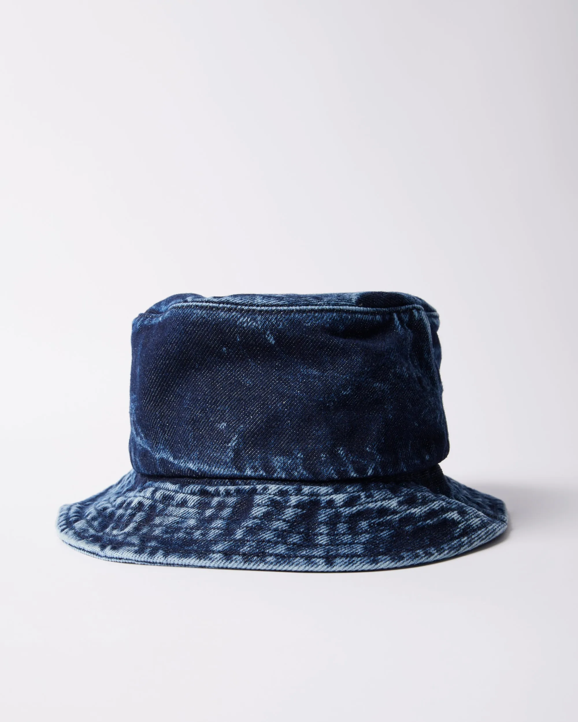 The great goose bucket hat sold by by Parra product image thumbnail 4
