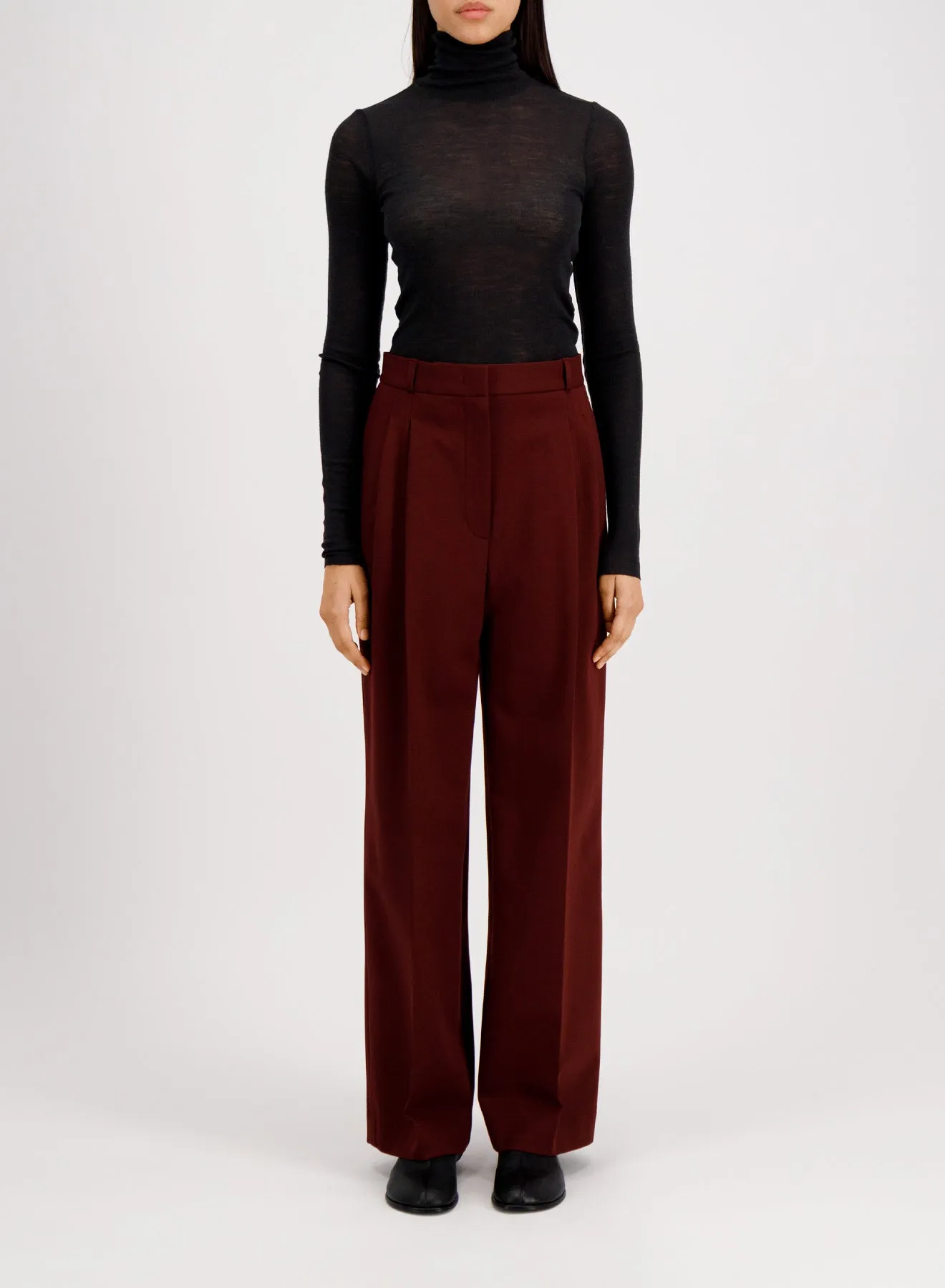 Double pleats trousers viscose flannel sold by Harris Wharf London product image thumbnail 2