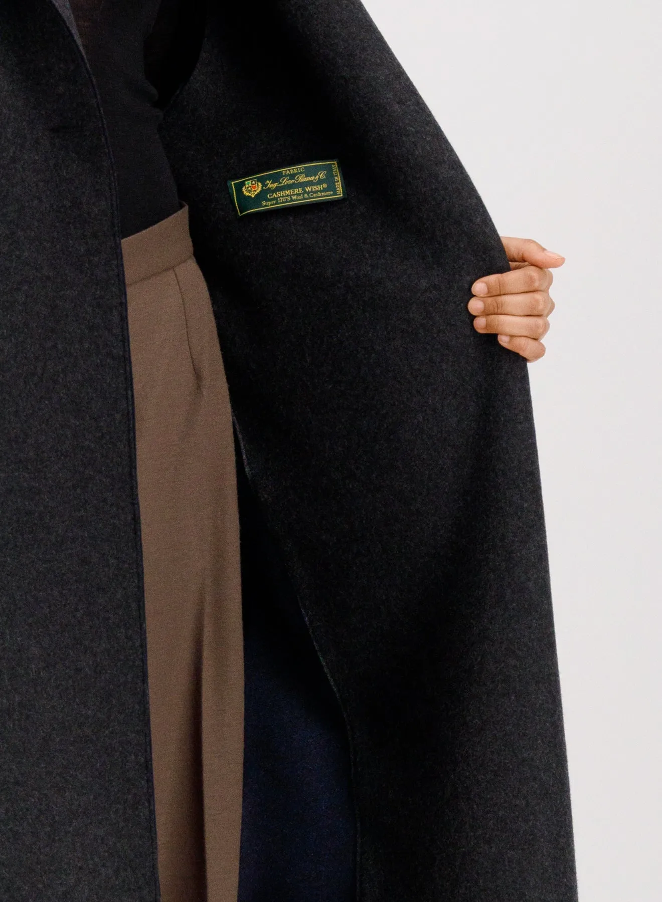 Dropped shoulder coat in double crafted with Loro Piana fabric sold by Harris Wharf London product image thumbnail 5