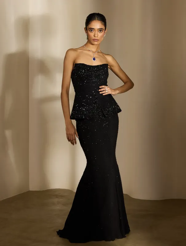 Kelly sold by Market