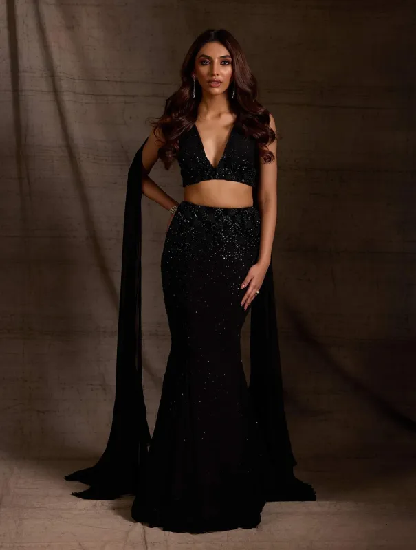 Naomi sold by Market