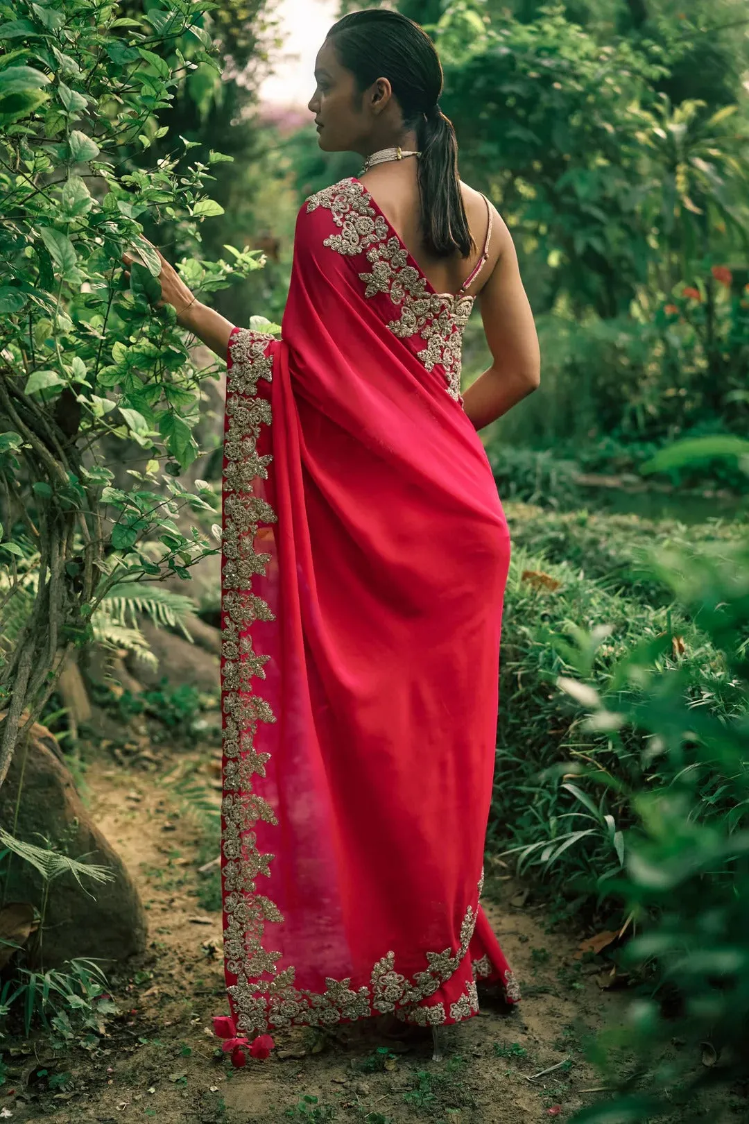 Farasha Pink Saree sold by Market product image thumbnail 2