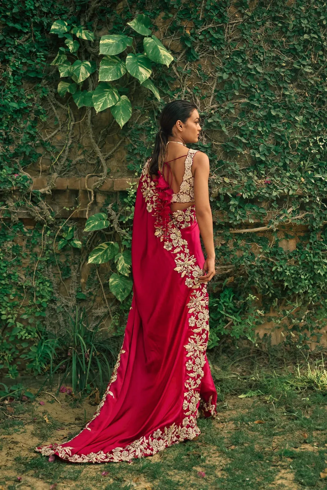 Crimson Red Saree sold by Market product image thumbnail 2