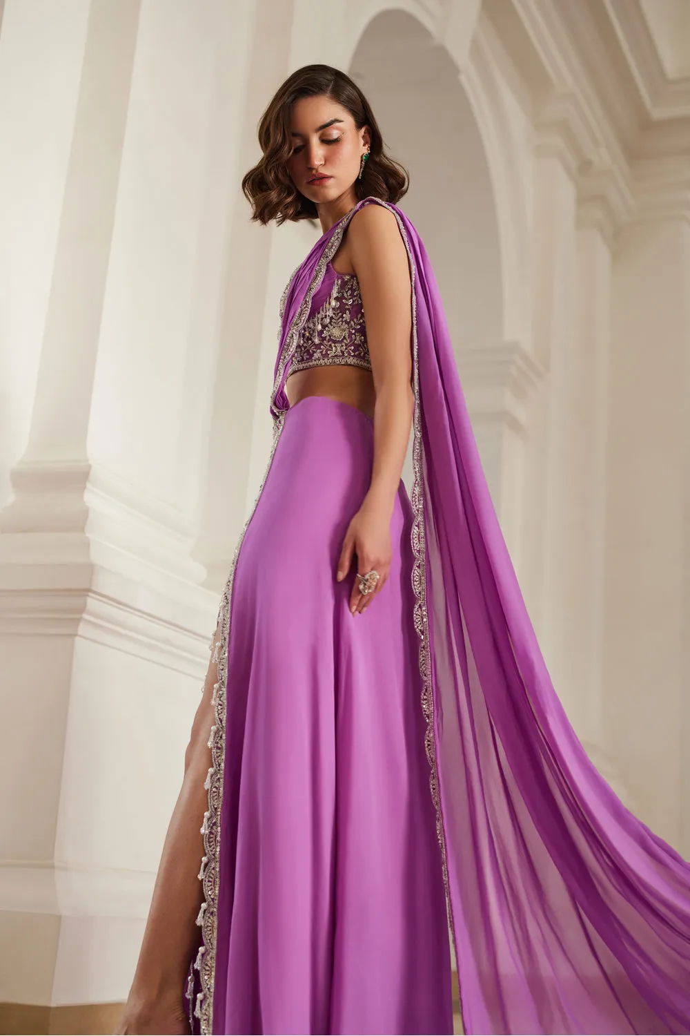 Bubblegum Pink Corset Slit Saree sold by Market product image thumbnail 4