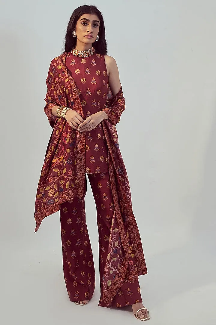 Maroon Hand Embroidered Kurta Set sold by Market product image thumbnail 4