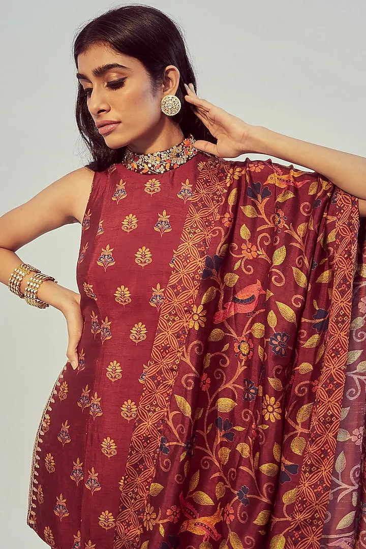 Maroon Hand Embroidered Kurta Set sold by Market product image thumbnail 2