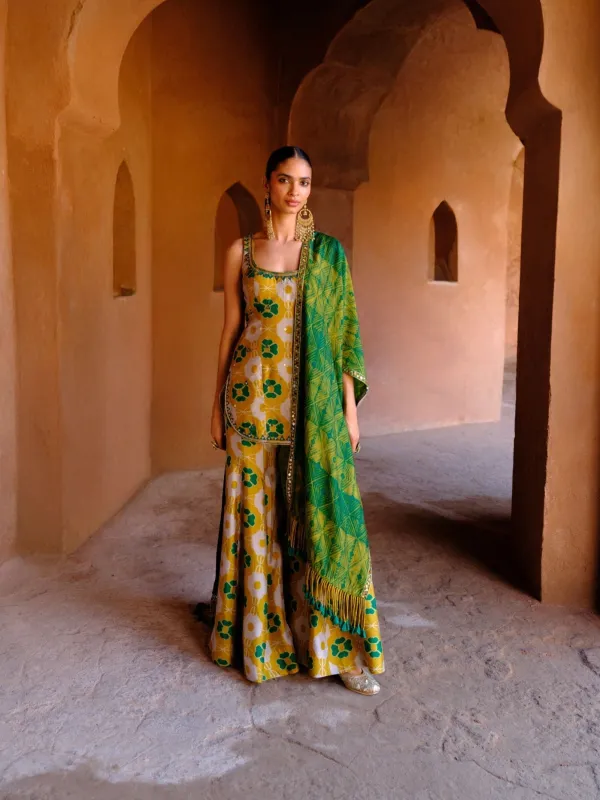 Tara Tunic Set made by Market