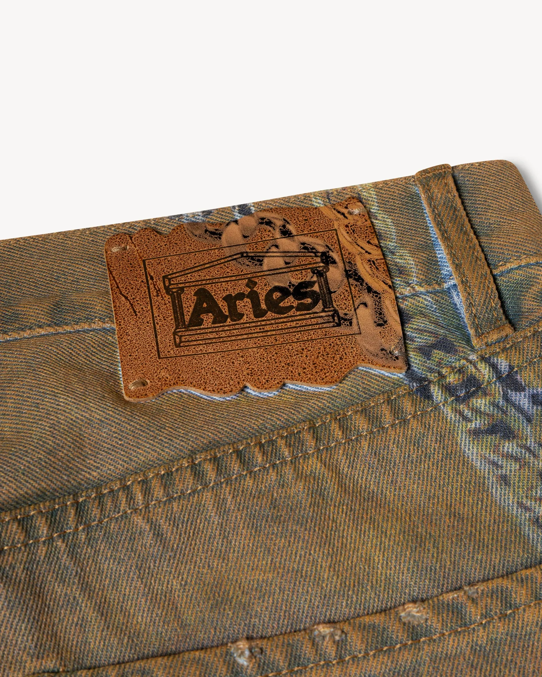 Aries x KFC Lilly Jean sold by ARIES product image thumbnail 4