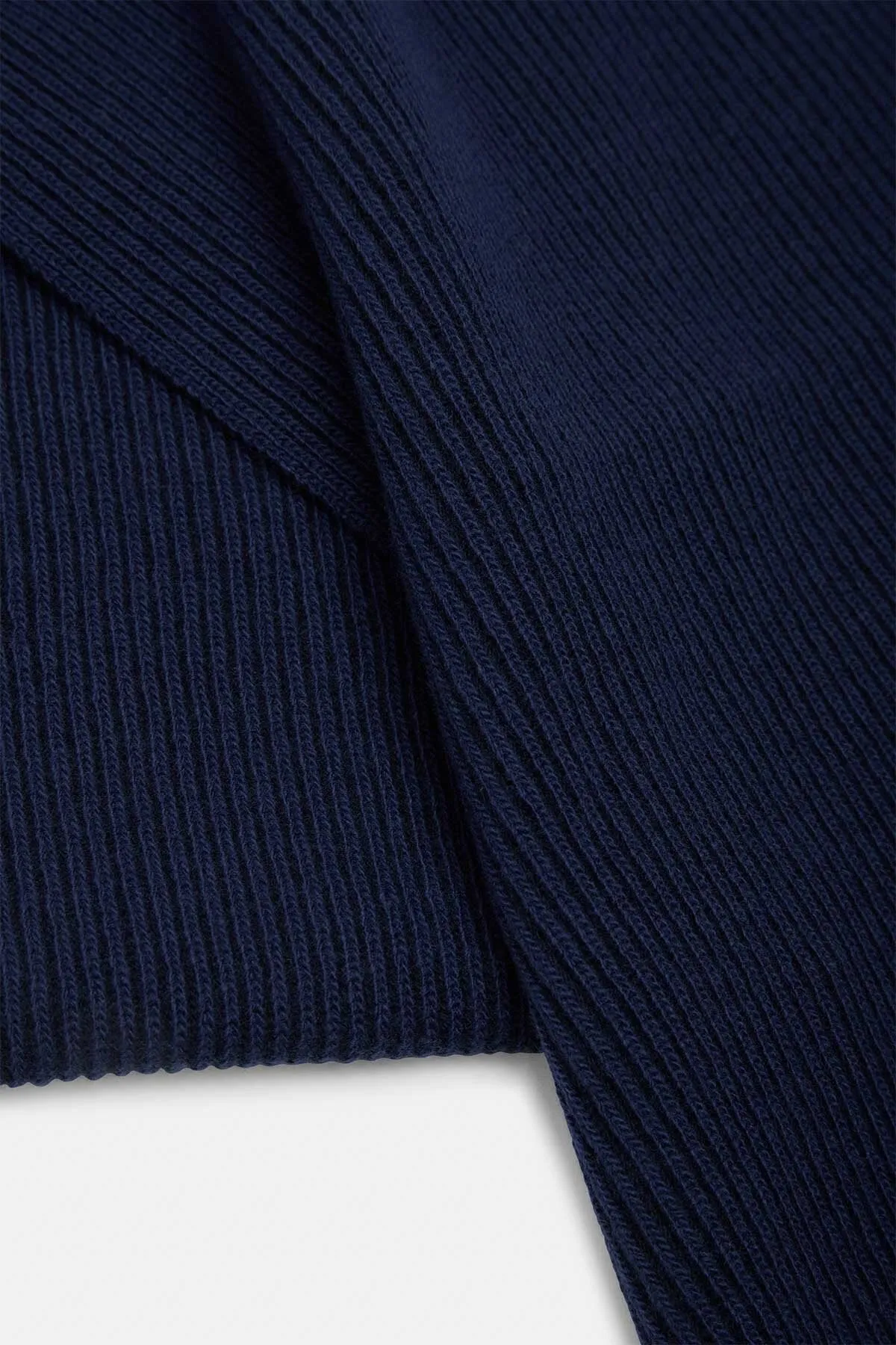 KNITTED WOOL SCARF sold by Baracuta product image thumbnail 3