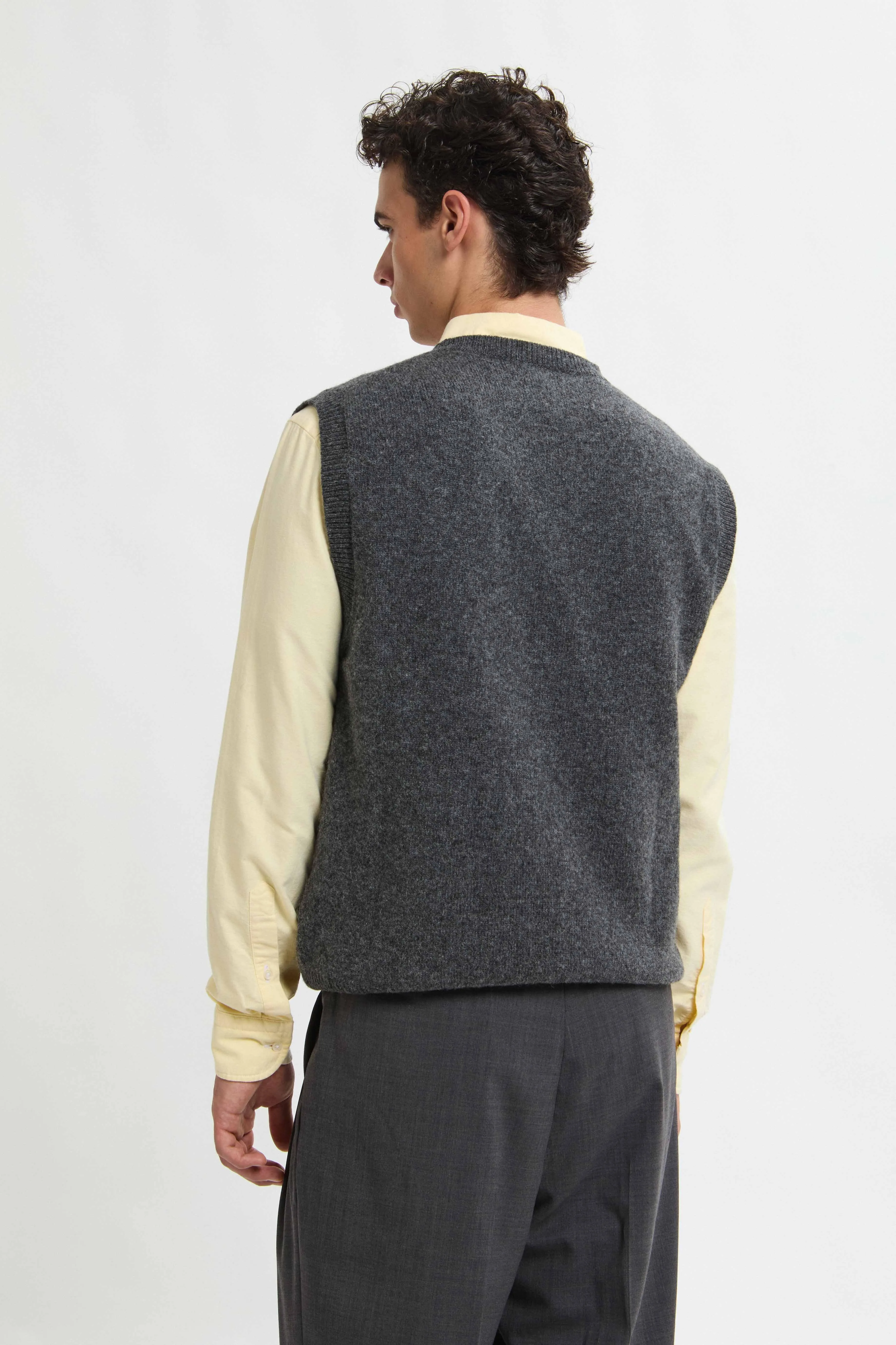 SHETLAND VEST sold by Baracuta product image thumbnail 2
