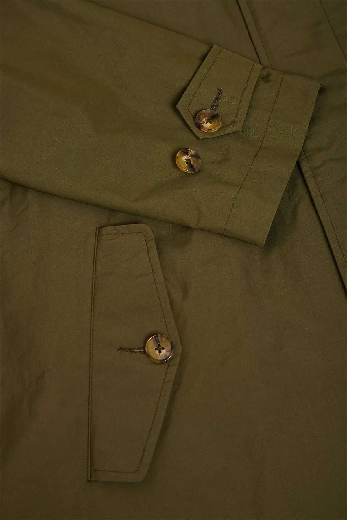 G10 DETACHABLE WITH WIND FLAP sold by Baracuta product image thumbnail 4