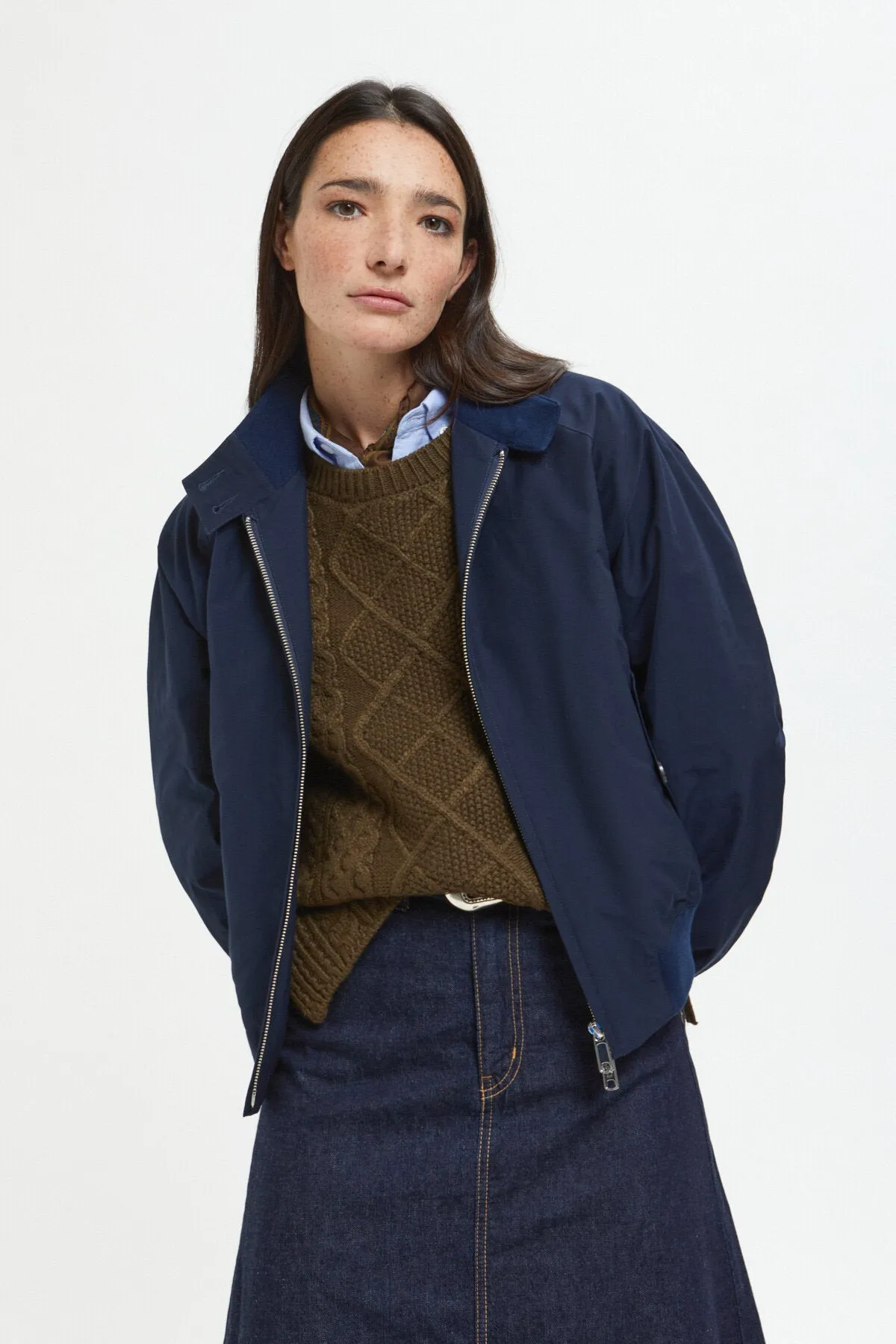 G9 Woman sold by Baracuta