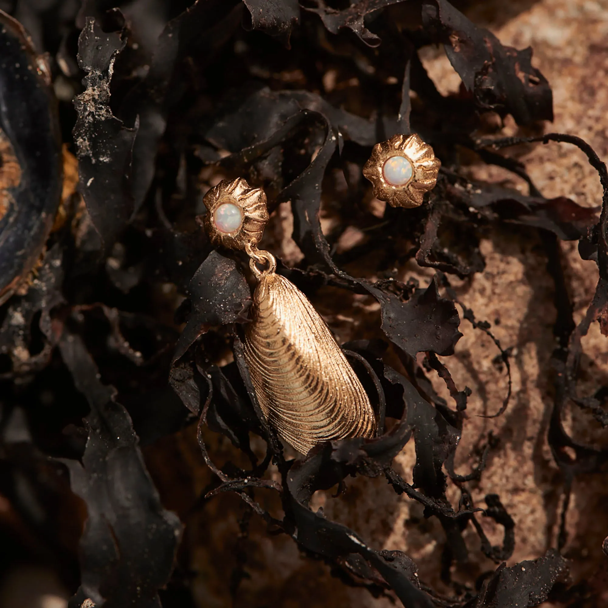 Petit Moules Earring sold by Anni Lu product image thumbnail 3