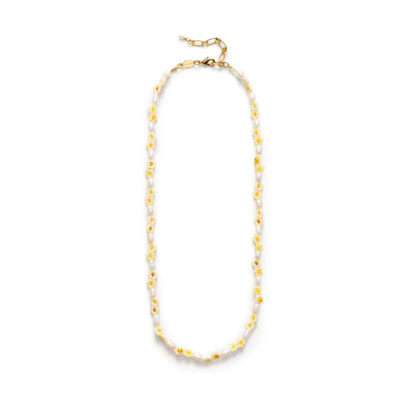 Daisy Flower Necklace sold by Anni Lu
