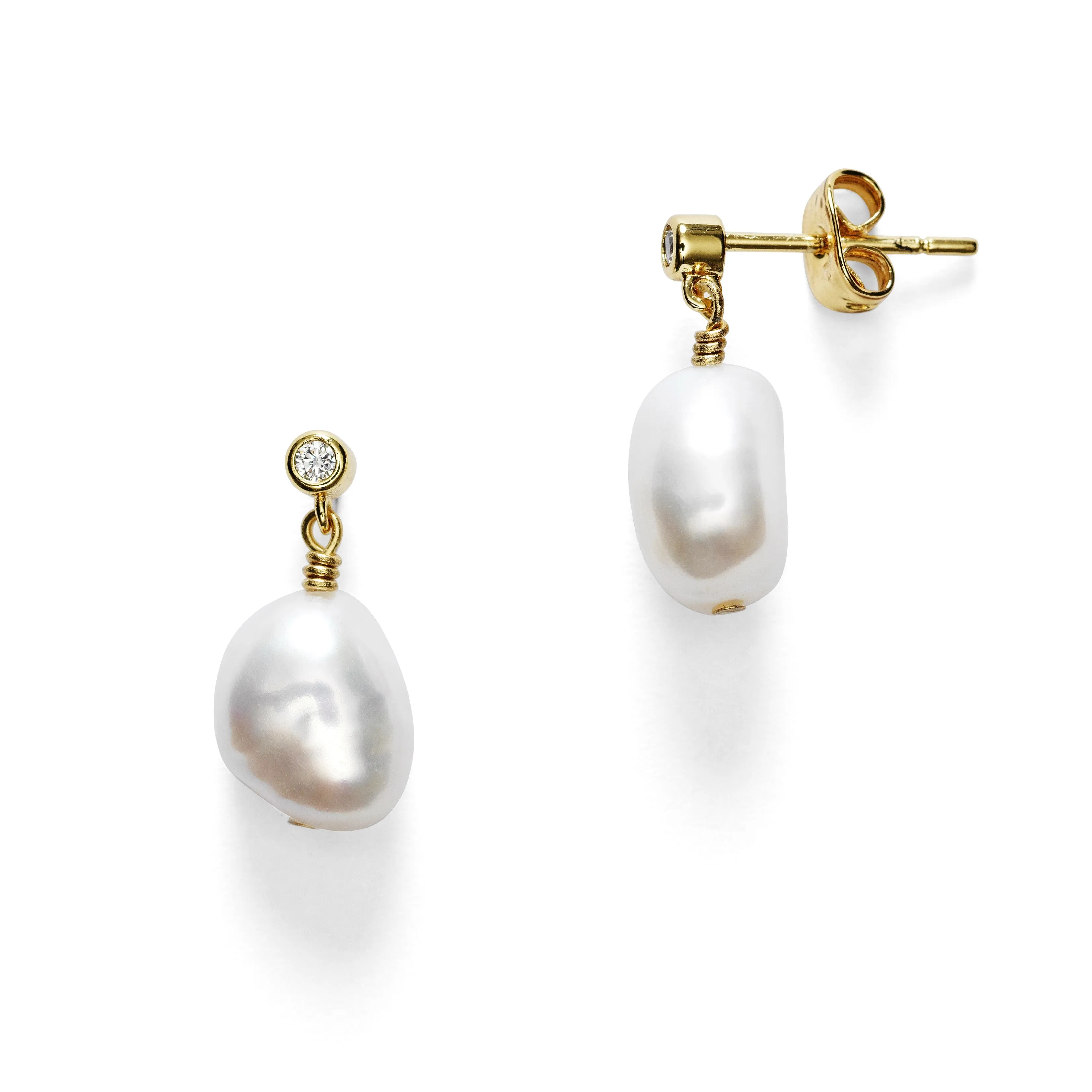 Pearly Earring sold by Anni Lu