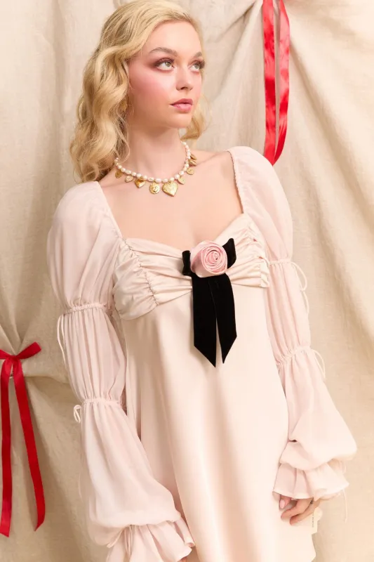 Daisy Necklace sold by Petit Moments