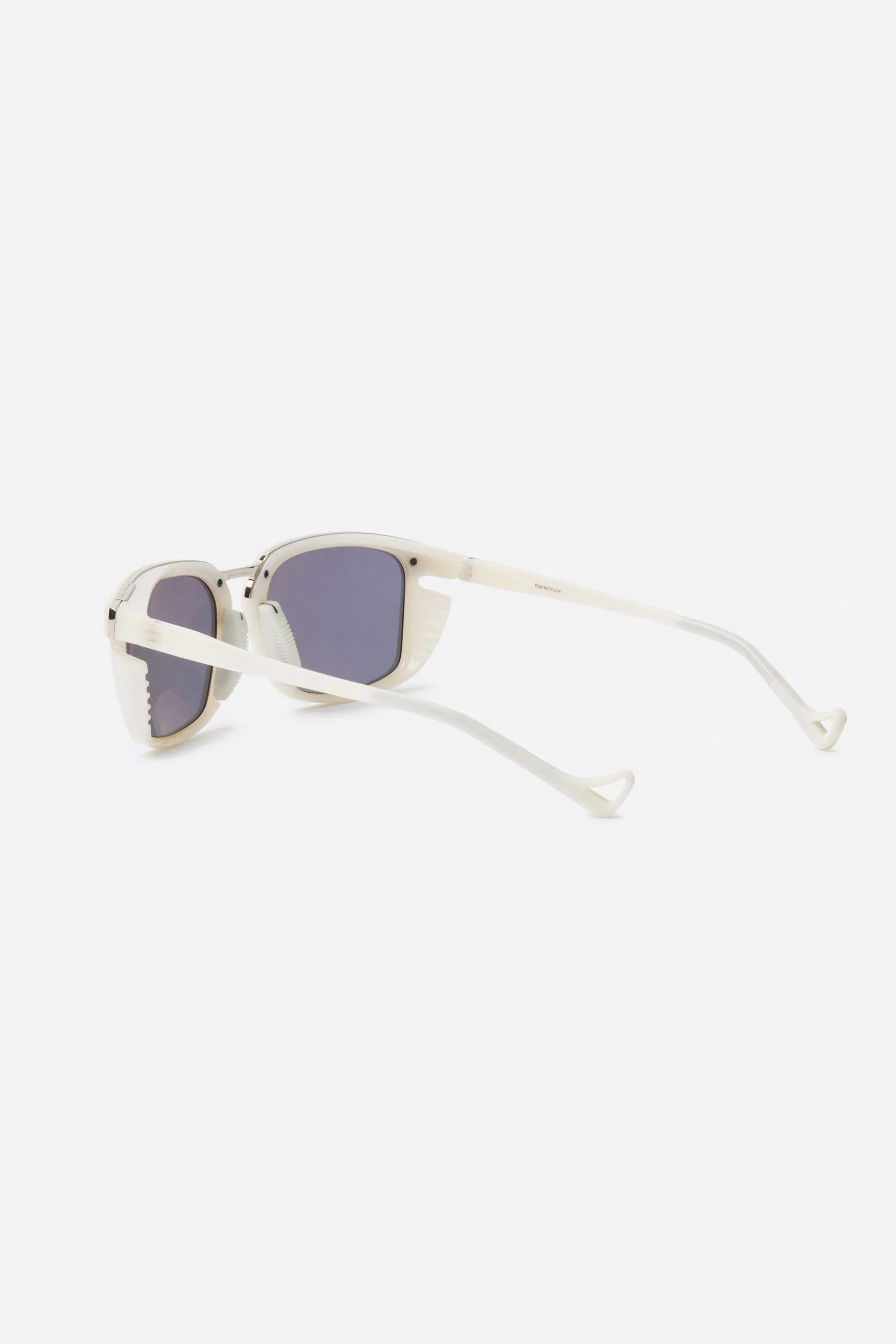 Keita Summit Ti Ivory, D+ Onyx Mirror sold by District Vision product image thumbnail 3