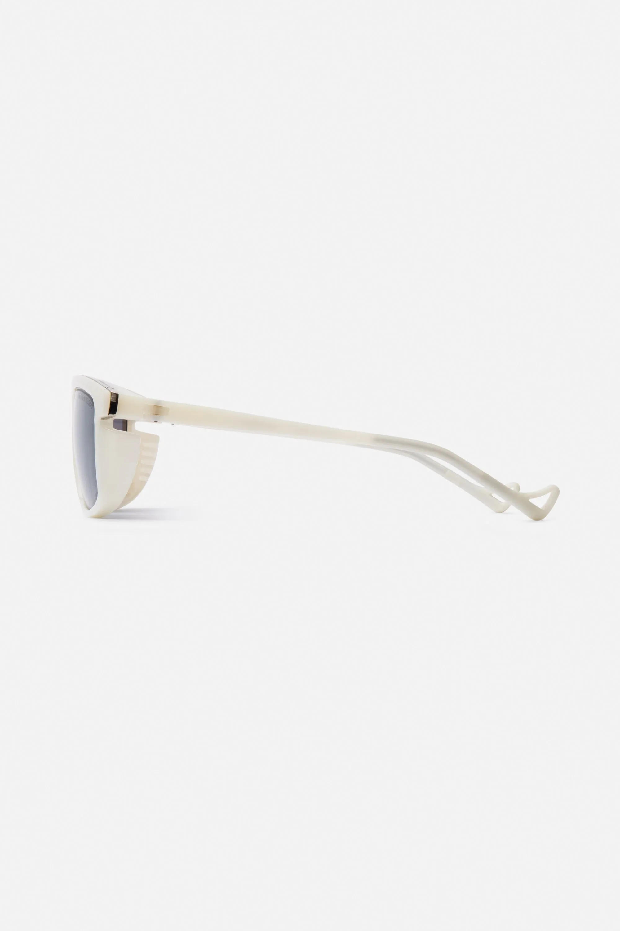 Keita Summit Ti Ivory, D+ Onyx Mirror sold by District Vision product image thumbnail 2