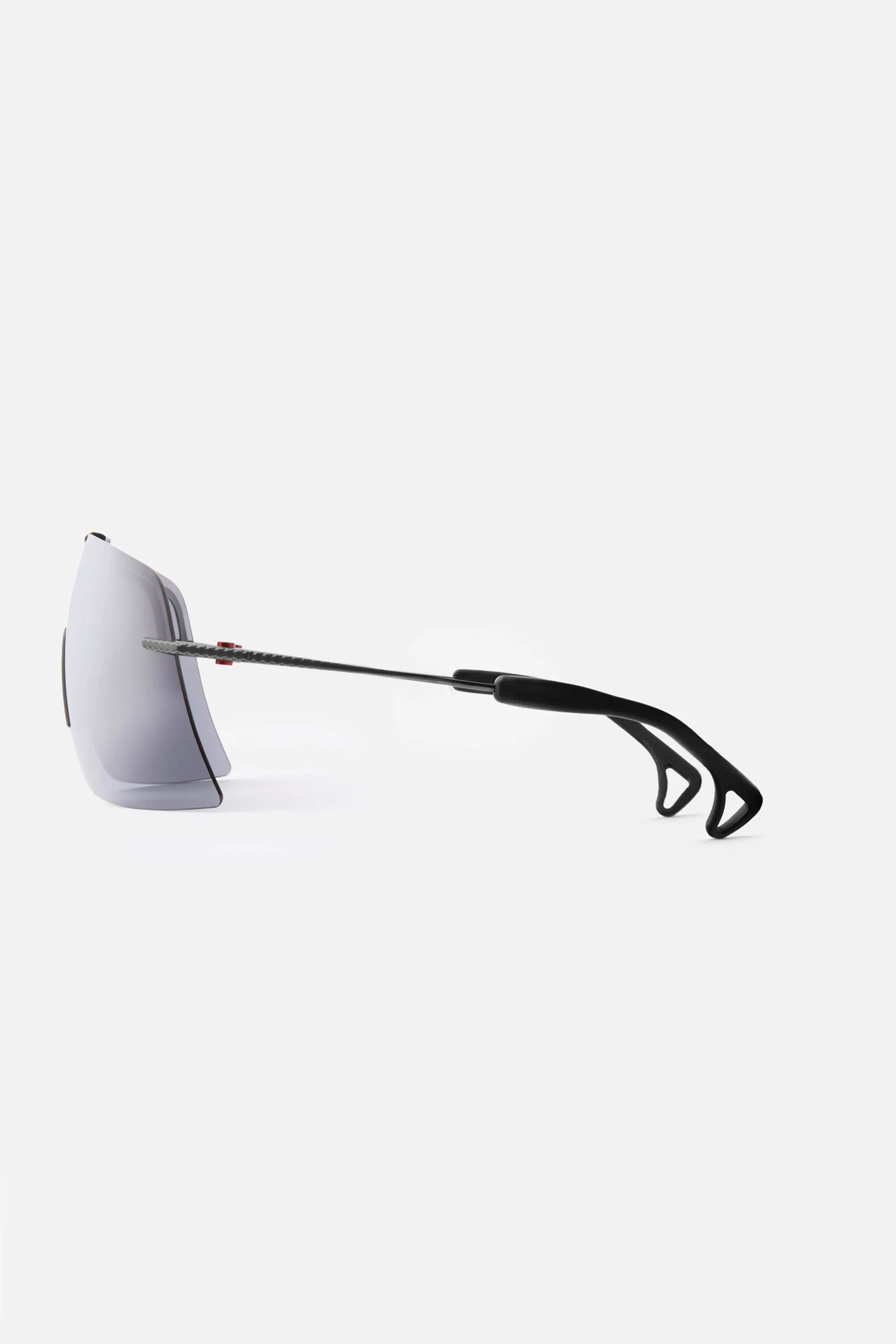 Yusuke Alpine Blade Ti Graphite, D+ Onyx Mirror sold by District Vision product image thumbnail 2