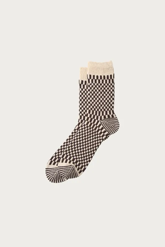 Checkerboard Pattern Socks - Brown made by ROTOTO