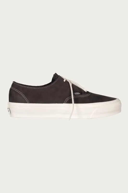 LX Authentic Ease - Faded Black made by Vans