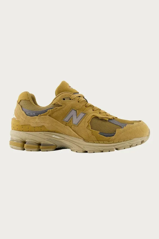 2002 - Stucco/Castlerock made by New Balance