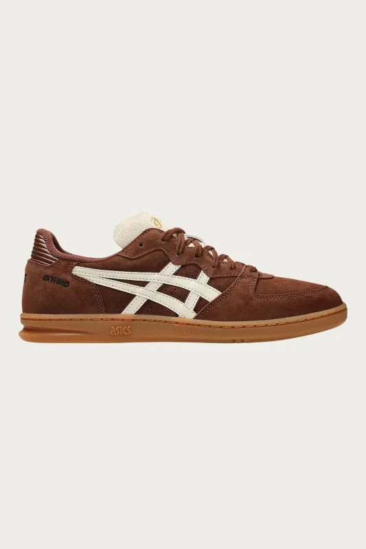 Skyhand OG - Reddish Brown/Oatmeal made by Asics