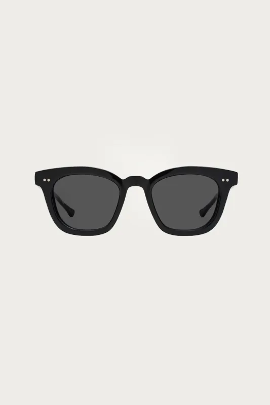 Kowalski 2 - Black/White Gold made by Canoe Club
