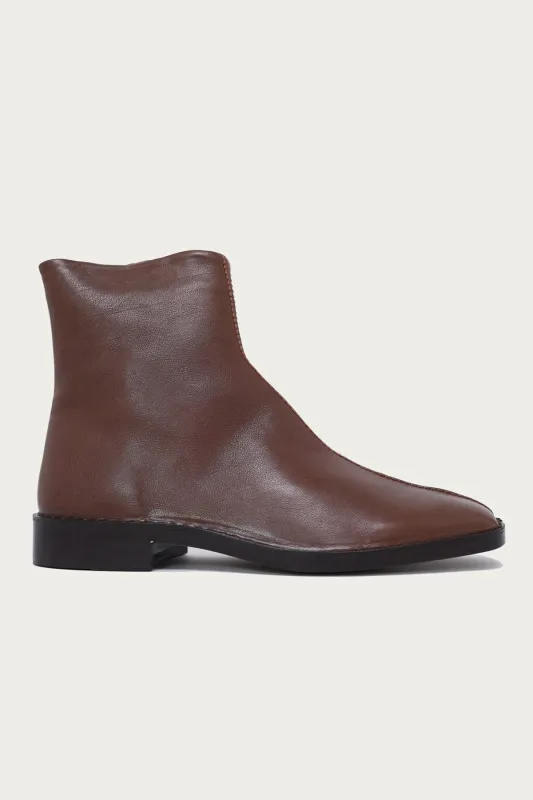 Piped Zipped Boots - Shiitake made by Lemaire