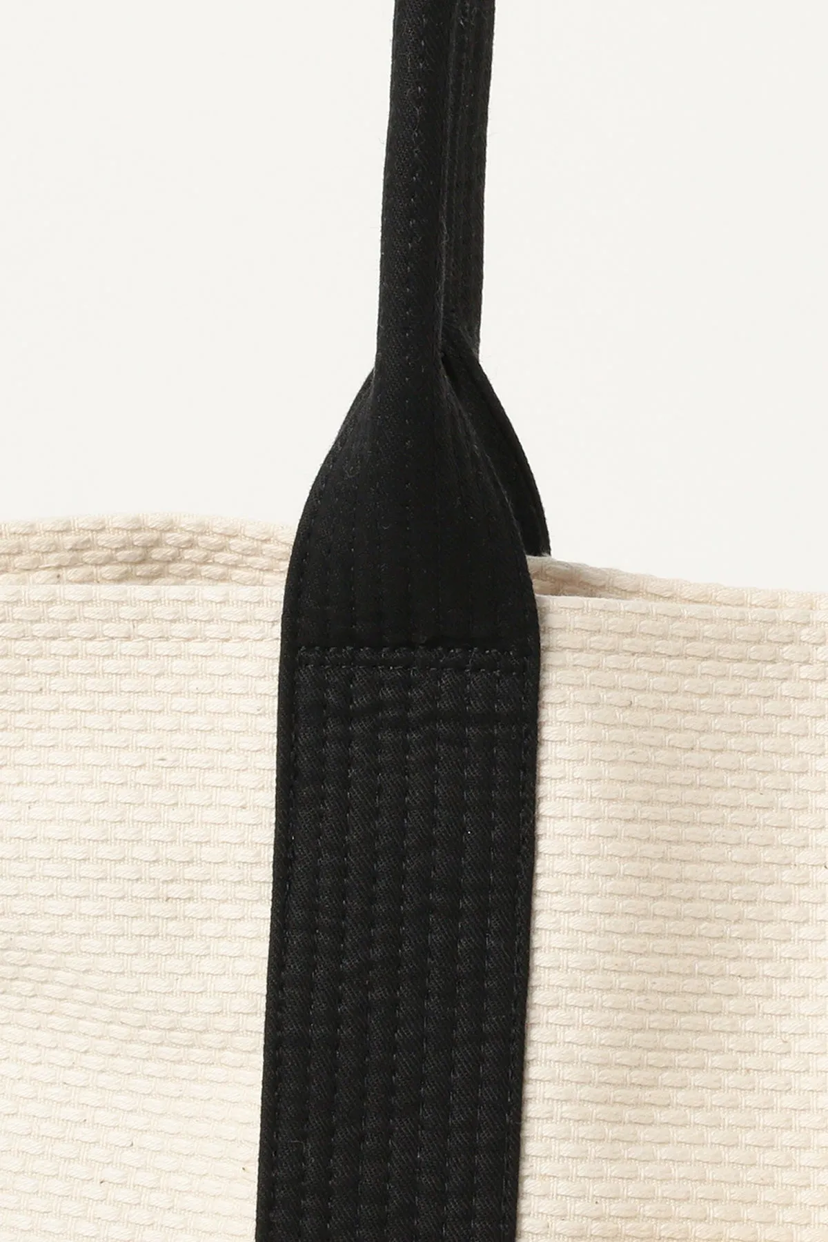 Sasicco Obi Tote Bag - Natural/Black sold by Canoe Club product image thumbnail 3