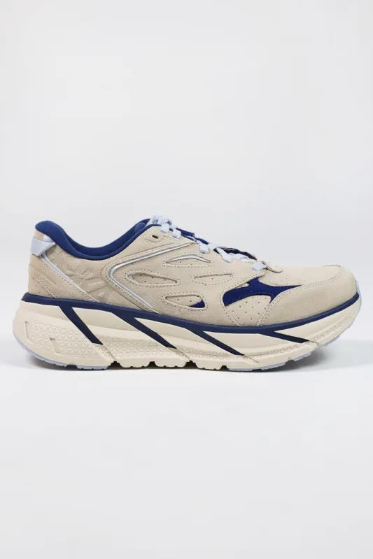 U Clifton L Suede - Oat Milk/Bellwether Blue made by Hoka