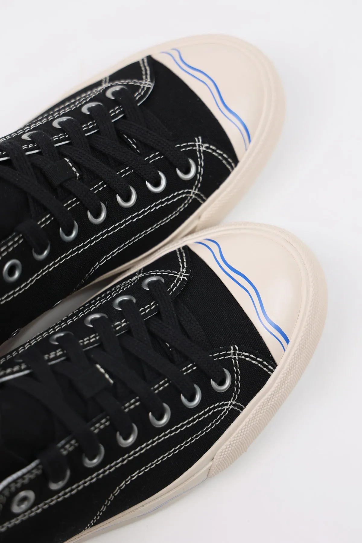 Seeger Lo (SS24) - Black sold by Canoe Club product image thumbnail 5