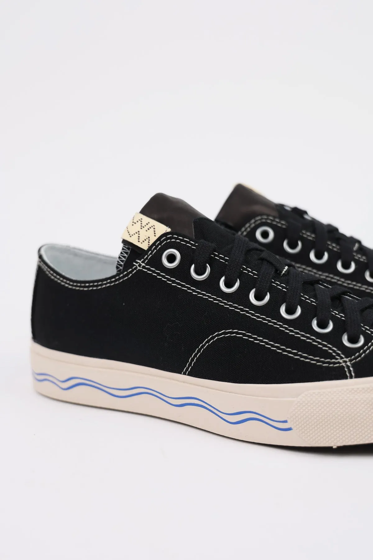 Seeger Lo (SS24) - Black sold by Canoe Club product image thumbnail 4