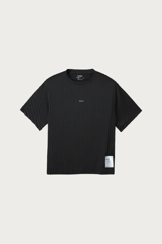 Auralite Pleated T-Shirt - Black SA made by Satisfy Running