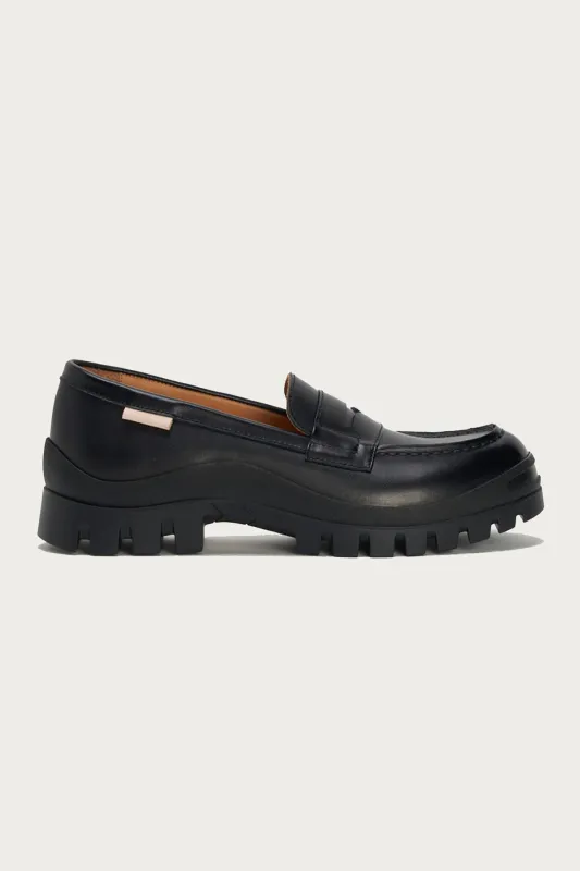 Loafer #2146 - Black made by Hender Scheme