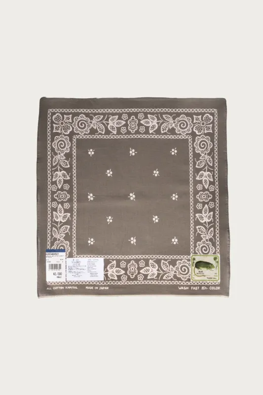 Fastcolor Selvedge Bandanna (ESCARGOT FLOWER) 20x20 - Khaki made by Kapital