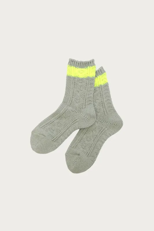 56 Yarns Cable Knit Neon-Line Socks - Grey made by Kapital