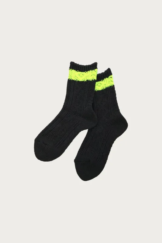 56 Yarns Cable Knit Neon-Line Socks - Black made by Kapital