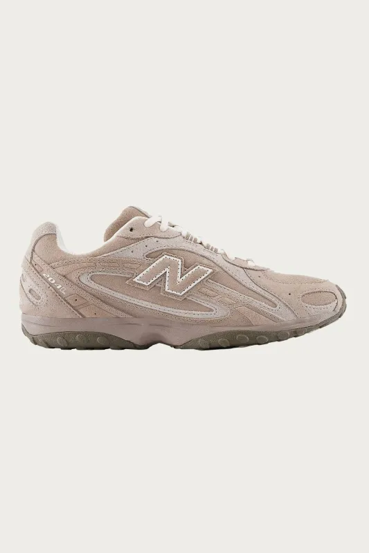 204L - Mushroom/Arid Stone made by New Balance