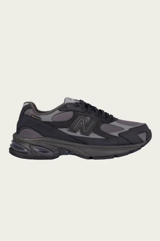 Abzorb 2010 - Black made by New Balance