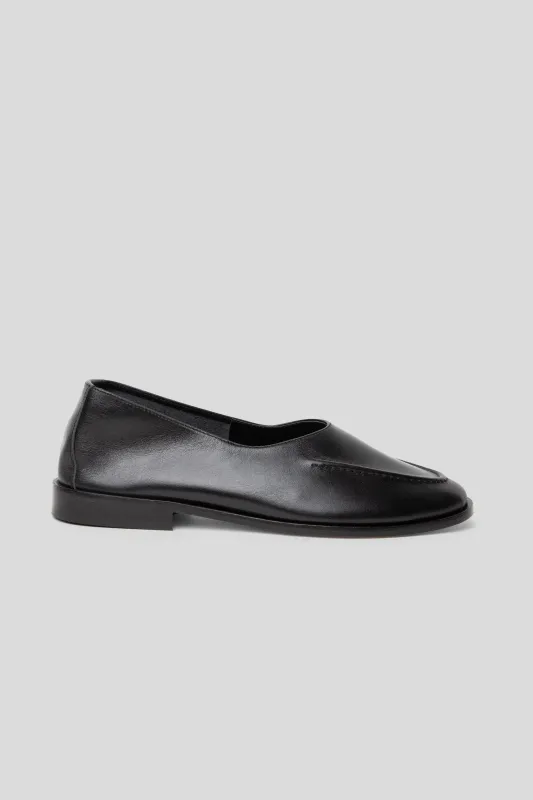 Juliol Winter Shoe - Black sold by Wallace Mercantile