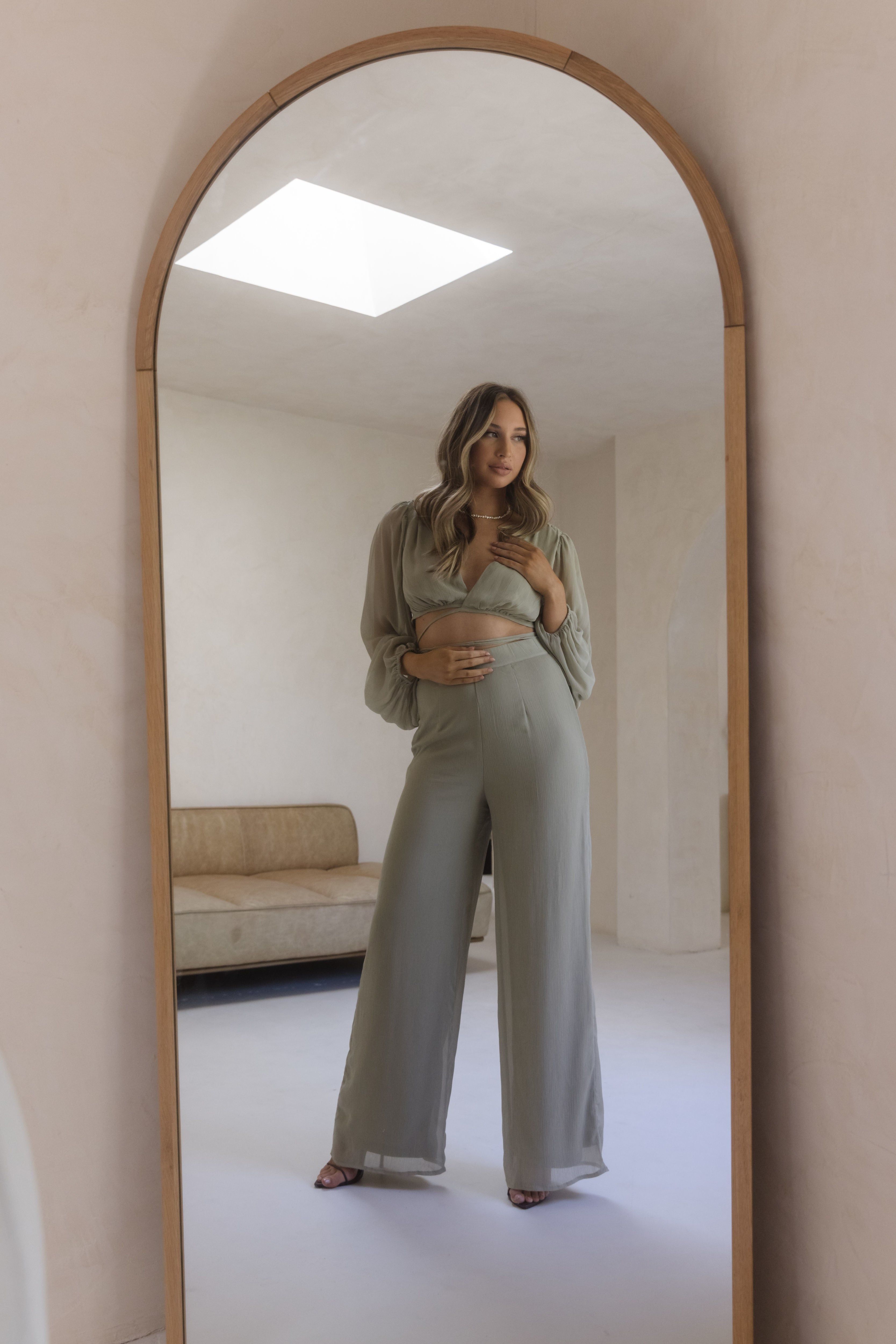 Sage, Class and Elegance Set sold by Velvet House product image thumbnail 4